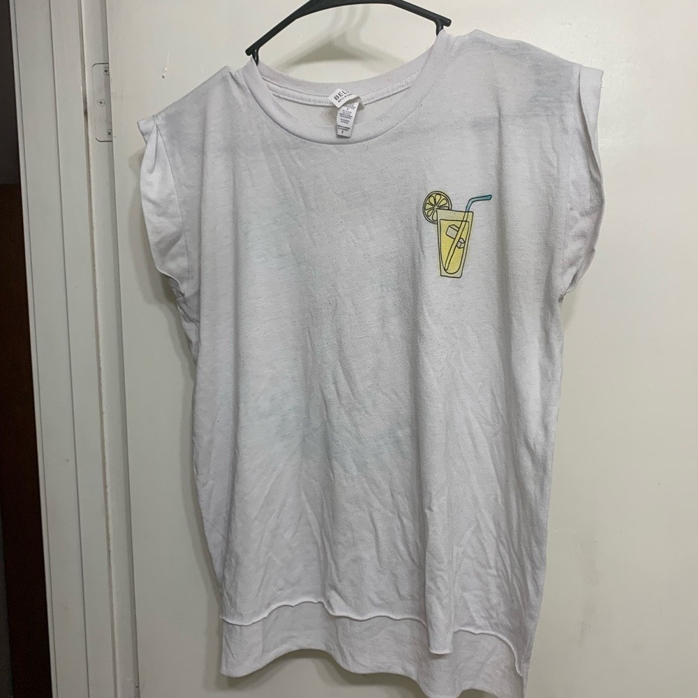 Dutch bros t shirt size S